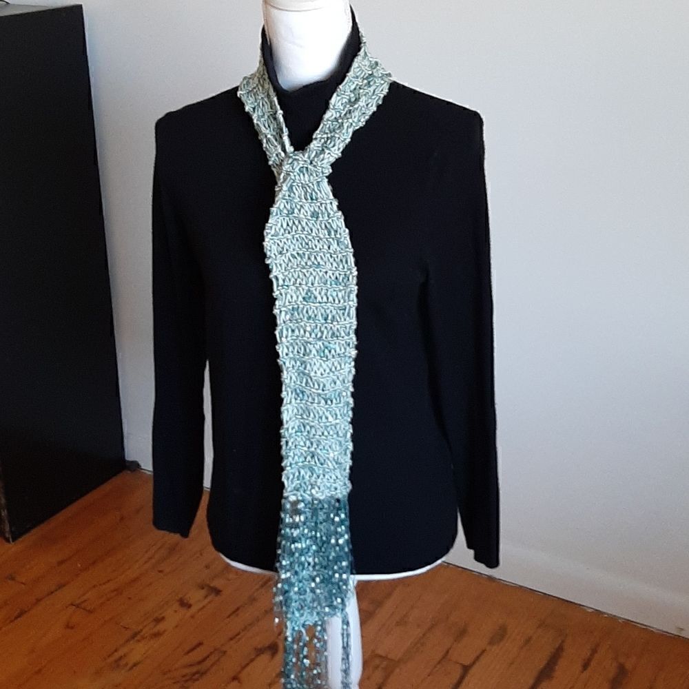 Green knit scarf